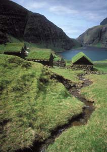 Faroes-13-056
